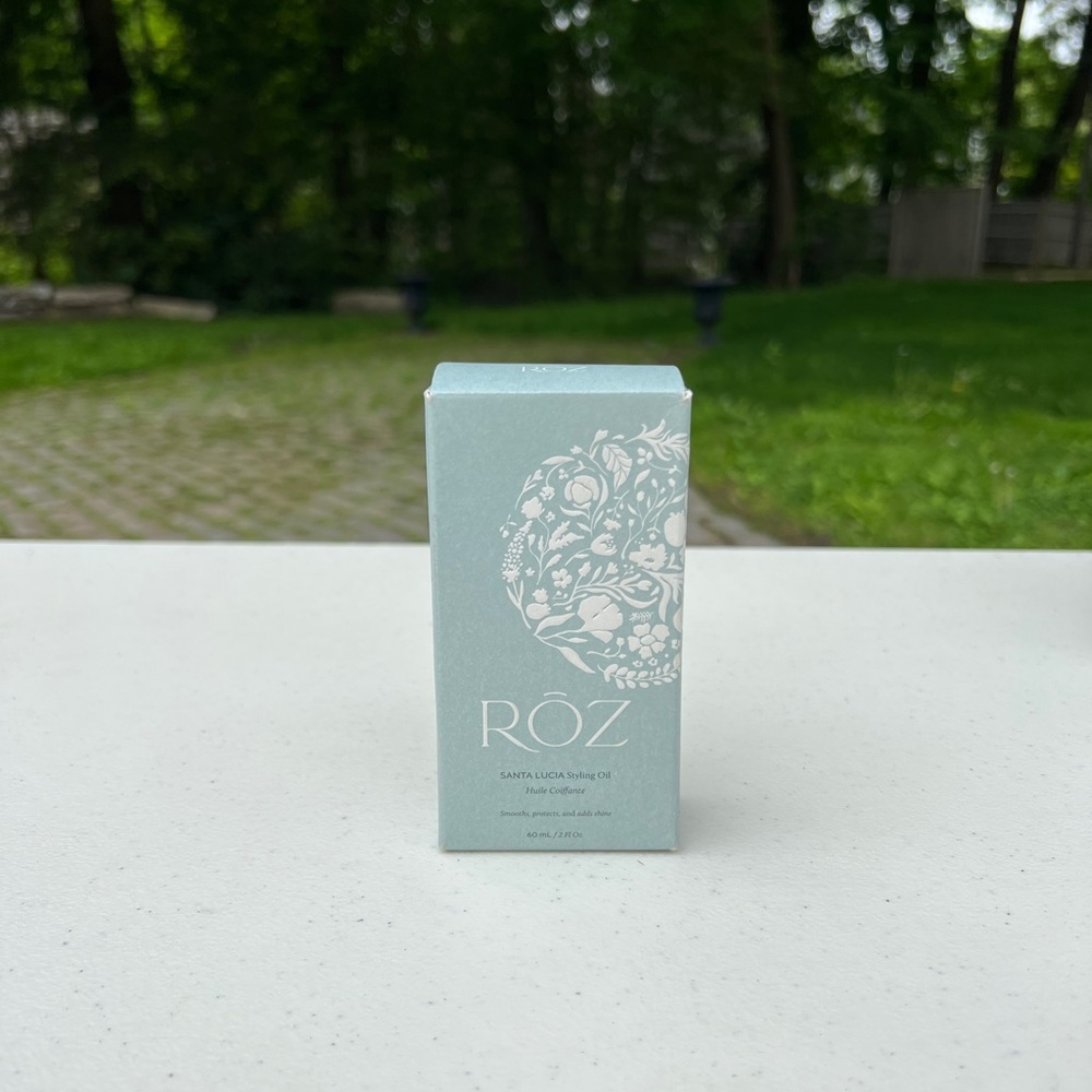 Roz Santa Lucia Styling Oil